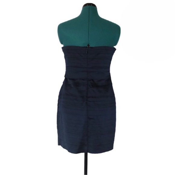 BCBG Navy Blue Strapless Cocktail Dress Size 6 - Picture 4 of 8